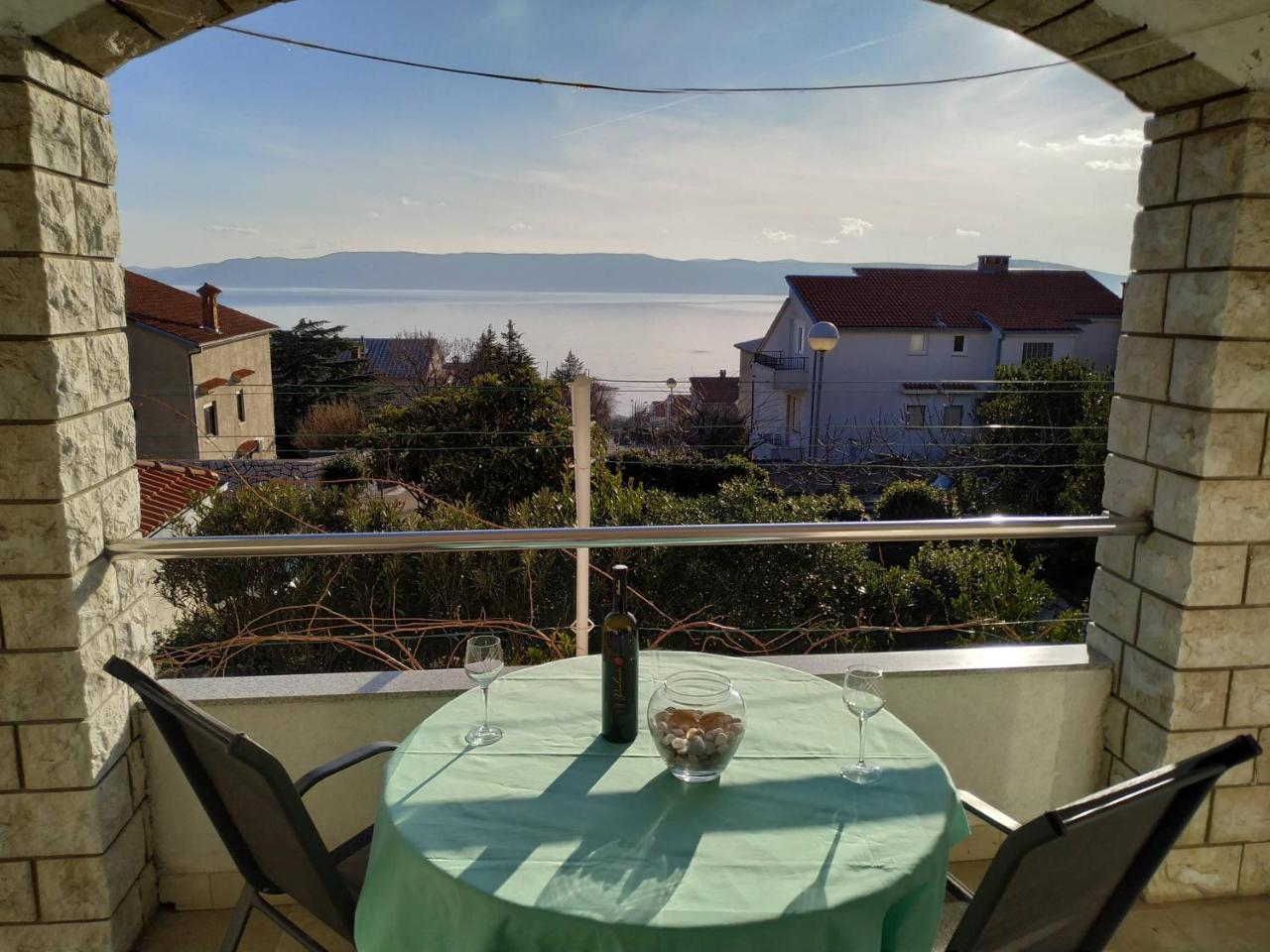 Apartments Marino Novi Vinodolski Exterior photo